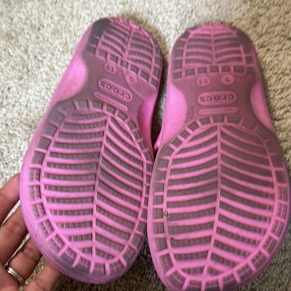 Crocs Flip Flop Bundle Pink and Blue Size men 9 women 11 - Picture 5 of 7